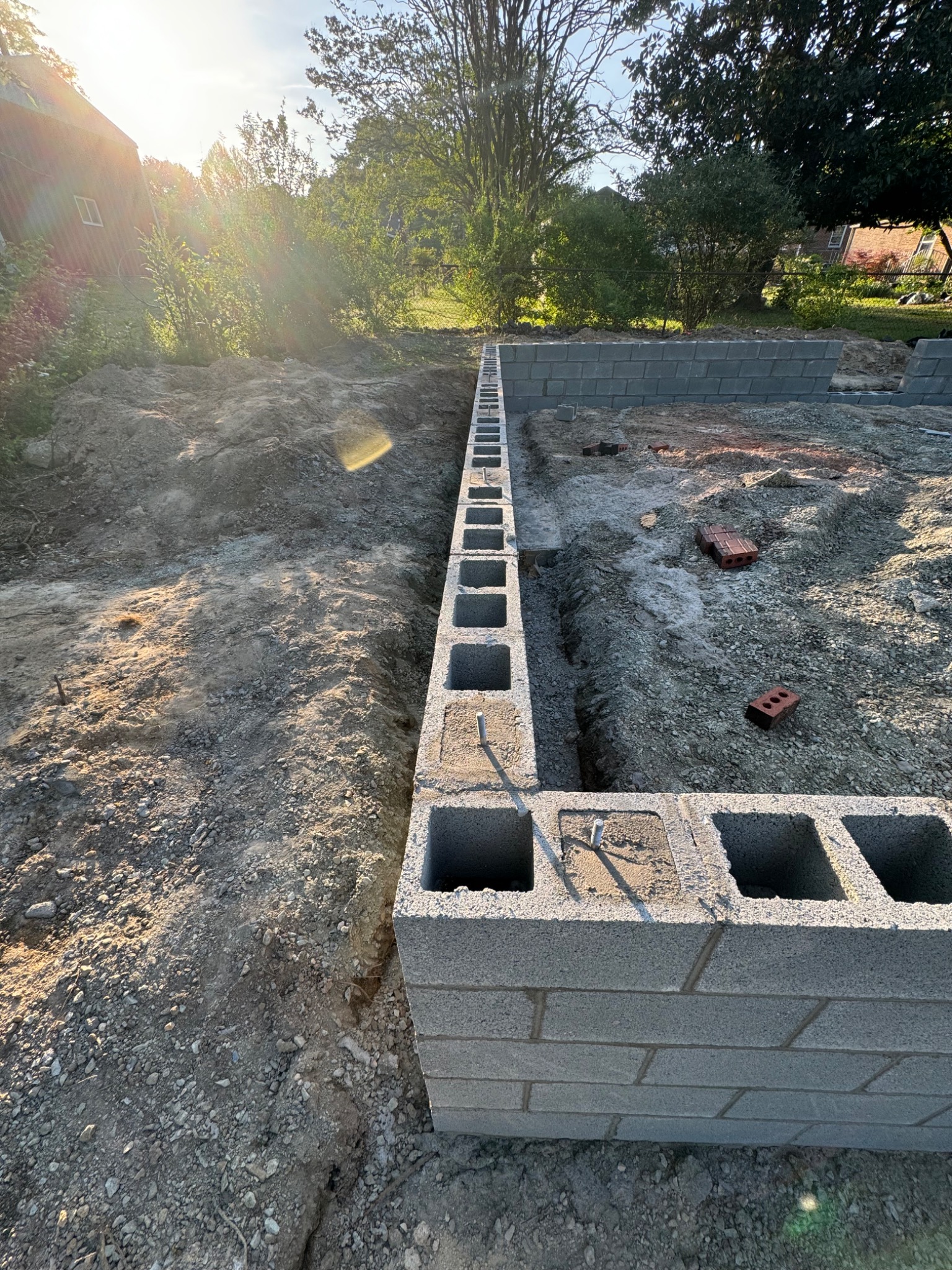 Block foundation walls during construction